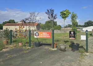 Entrée du site de la SARL Un Arbre Un jardin