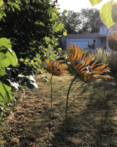 Création métallique florales, sur le thème des tournesols